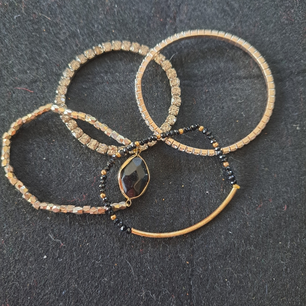 Bracelet bundle - Picture 3 of 7